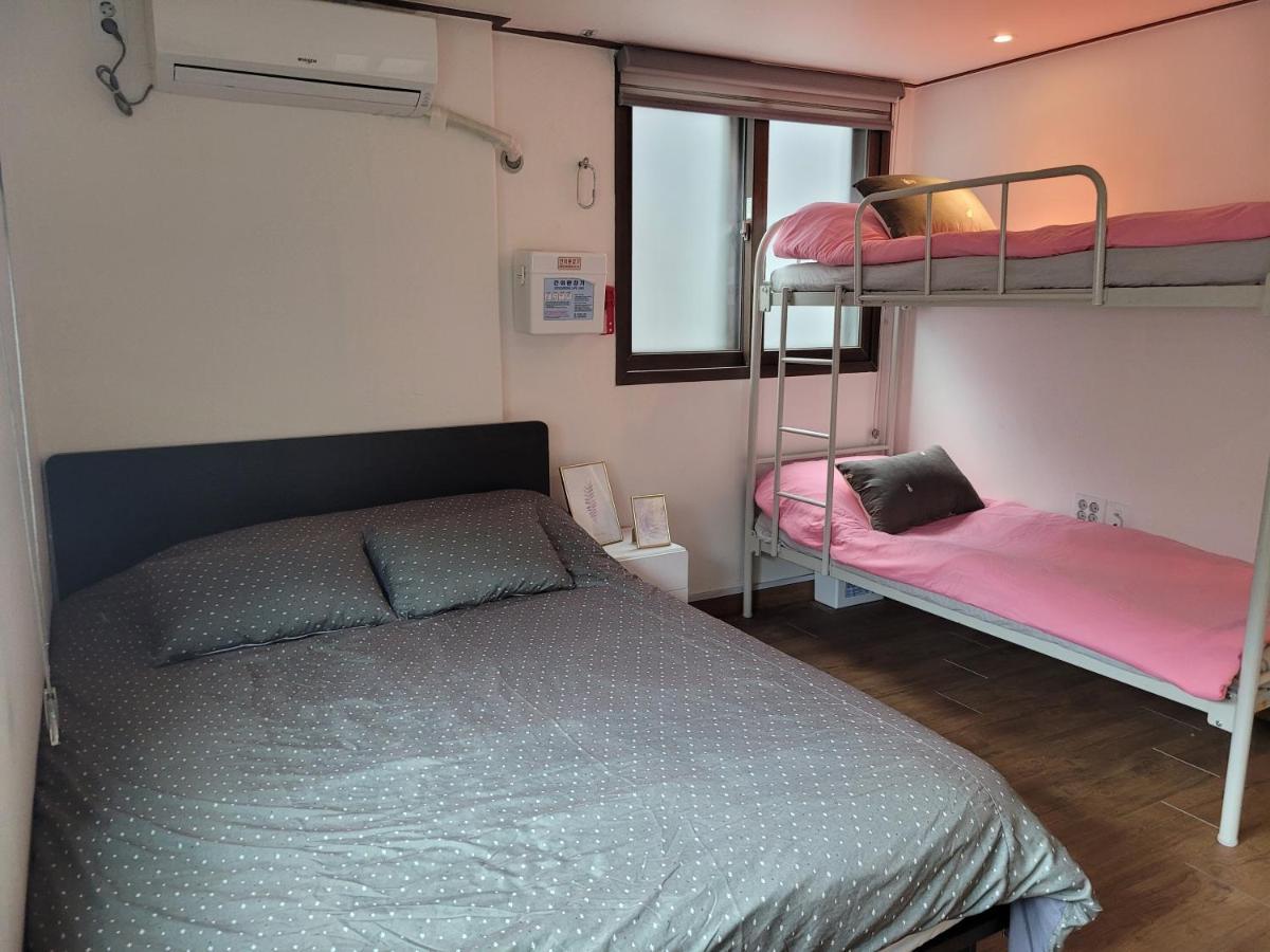 Olive Hostel Myeongdong Seúl Exterior foto